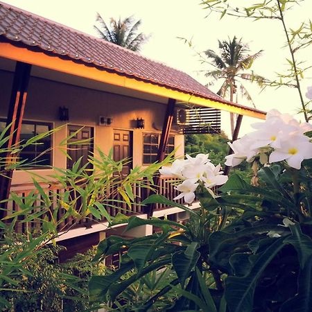 The Outside Inn Ubon Ratchathani Dış mekan fotoğraf