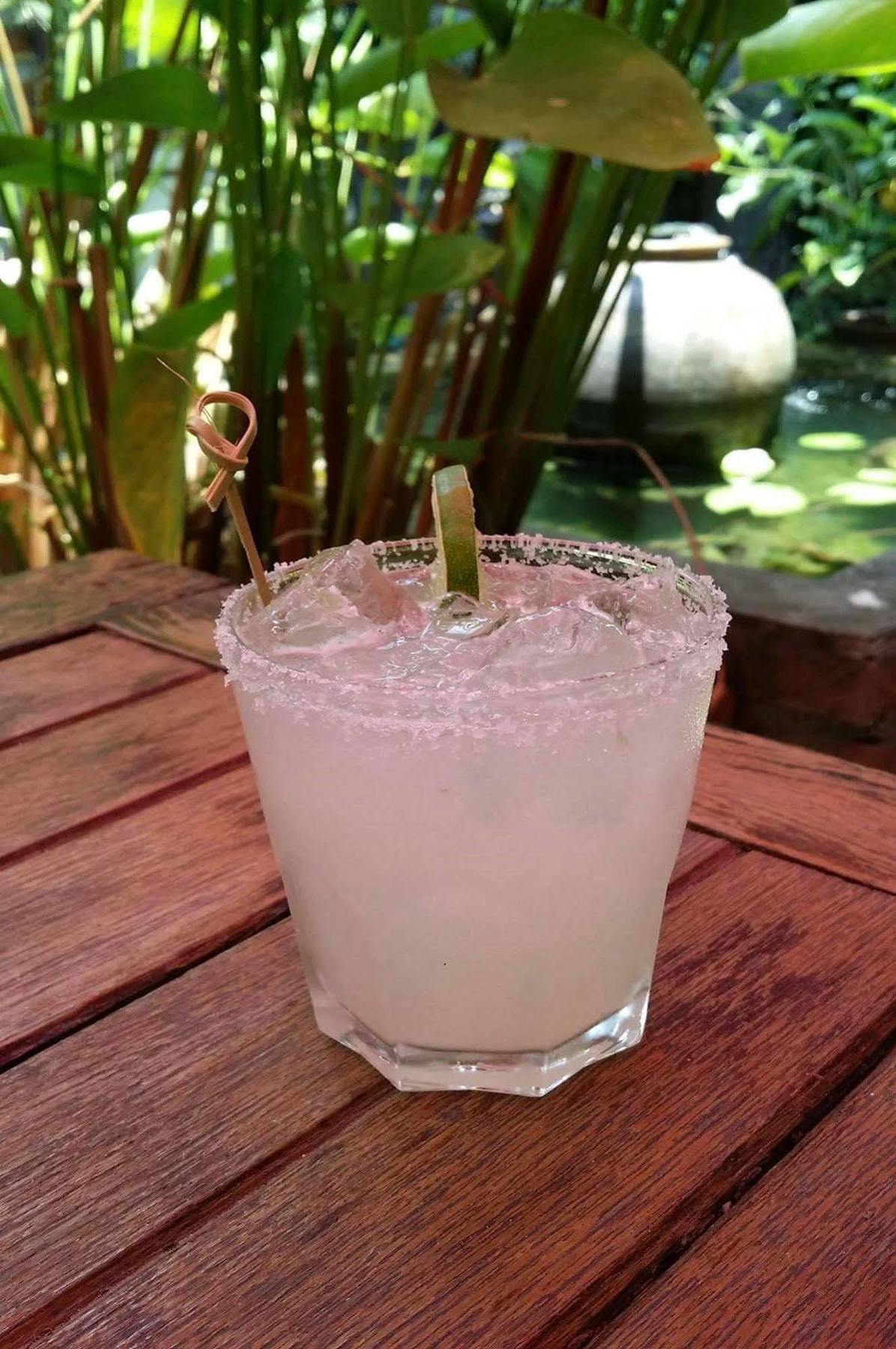 The Outside Inn Ubon Ratchathani Dış mekan fotoğraf